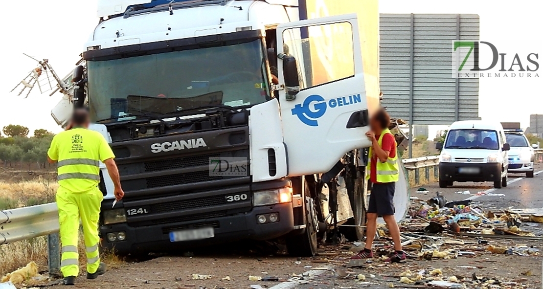 Imágenes del accidente de Trujillanos (Badajoz)