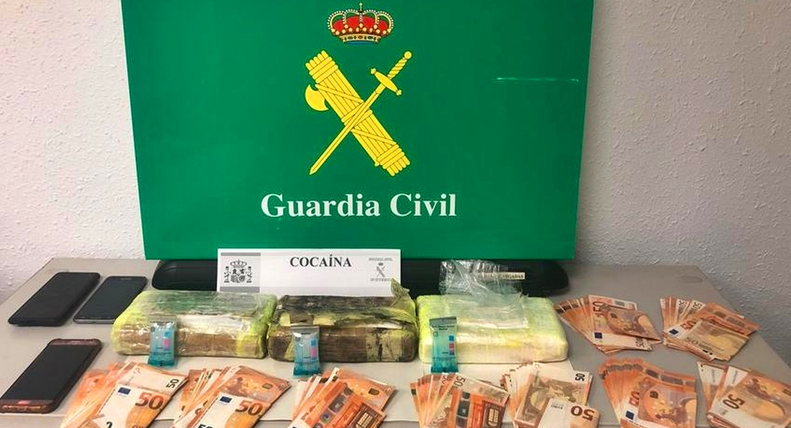 La Guardia Civil interviene 3 kilos de cocaína y 8.500 euros