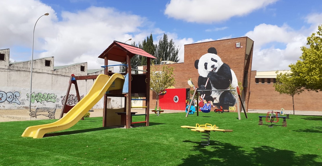 La Antigua, La Corchera y Bodegones estrenan nuevos parques infantiles