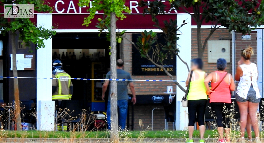 Incendio en una Cafetería de Ronda Norte