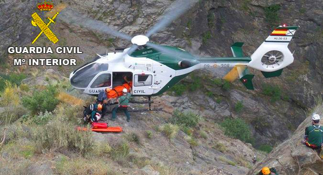 Rescatan a un senderista herido tras sufrir una caída en el &#39;Barranco Los Papúos&#39; en Jerte