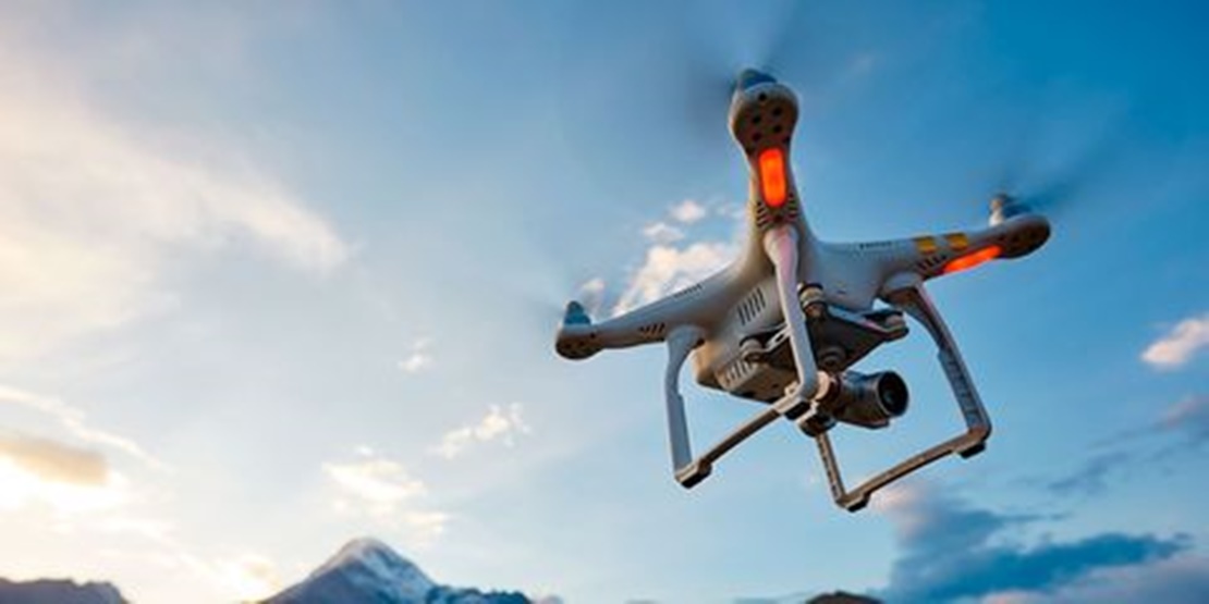 Los drones de la DGT comienzan a multar desde este jueves