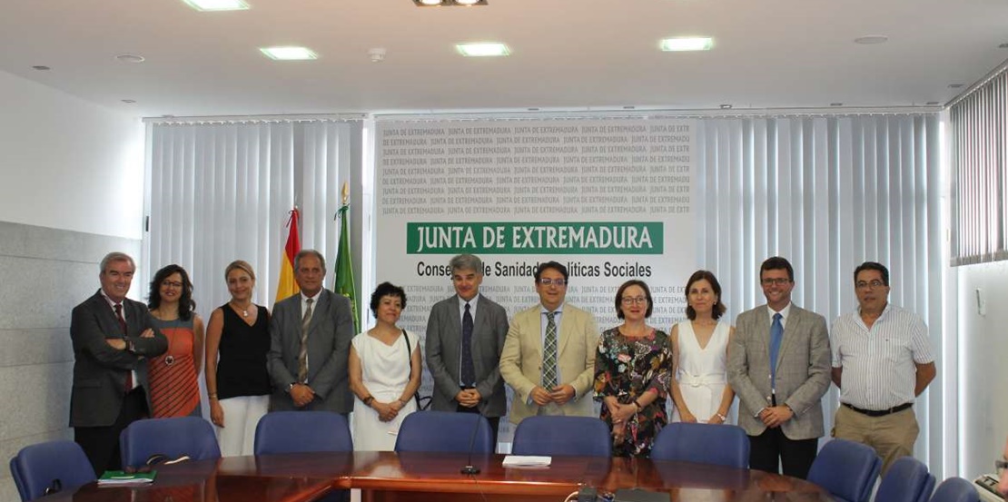 Vergeles presenta a los gerentes de las ocho áreas de salud de Extremadura