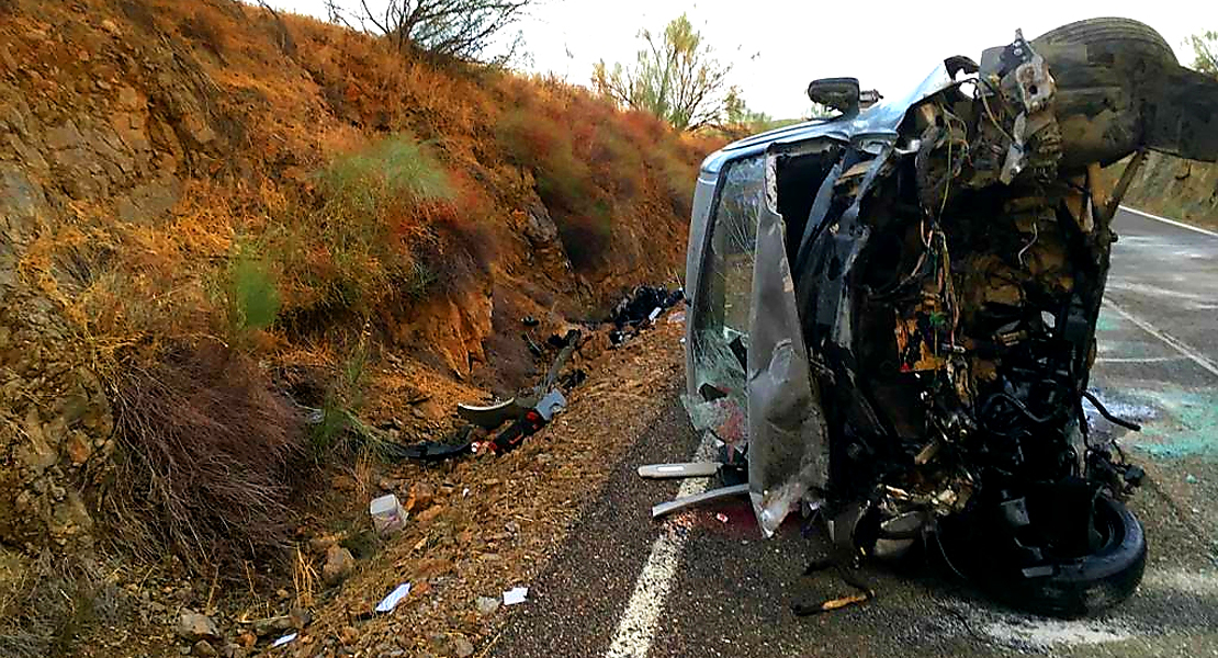 Imágenes del accidente y posterior vuelco en la BA-080