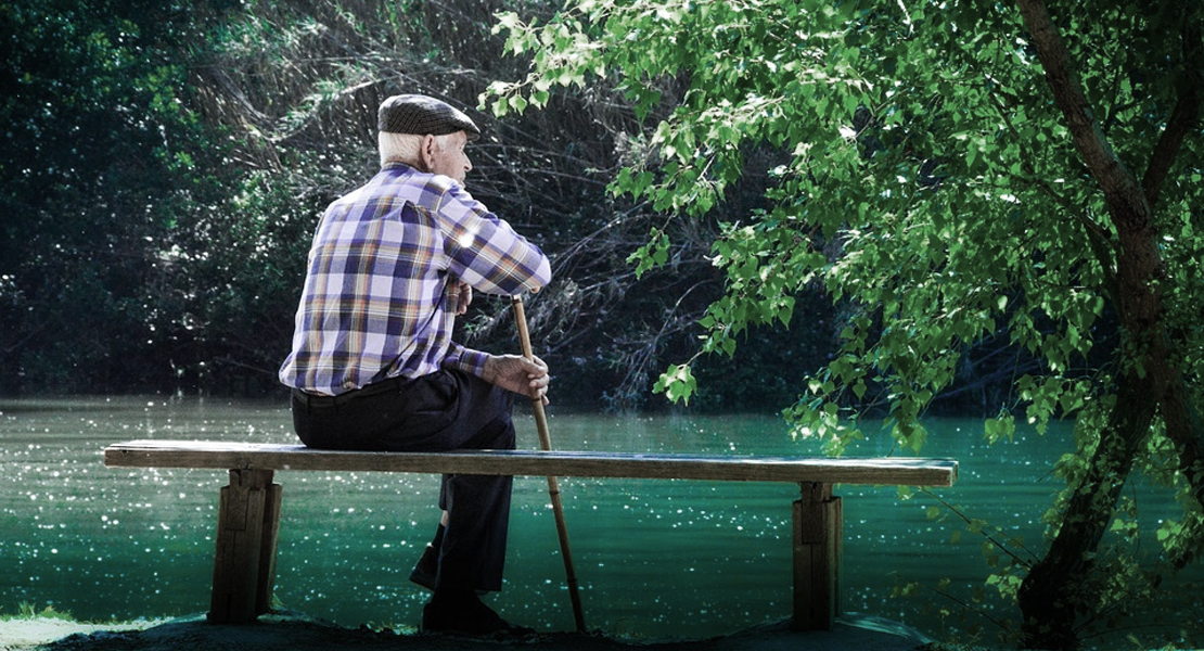 Crean un servicio de teleasistencia que detecta caídas de personas mayores dentro y fuera de casa