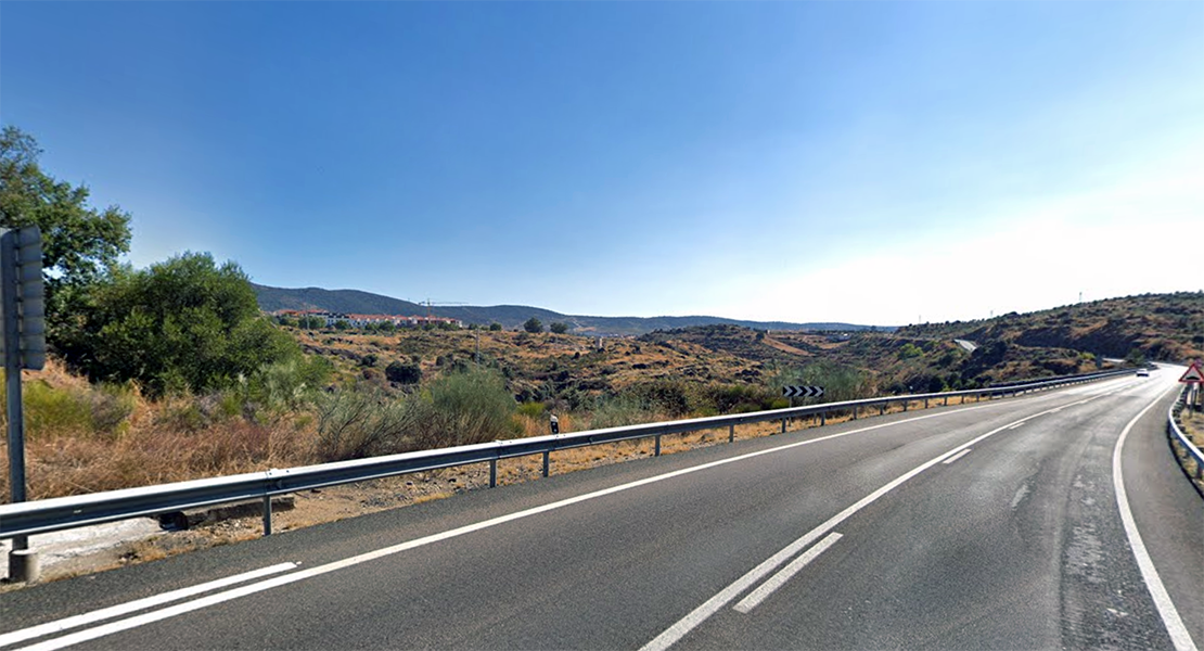 Dos personas resultan heridas tras un choque frontal en Plasencia