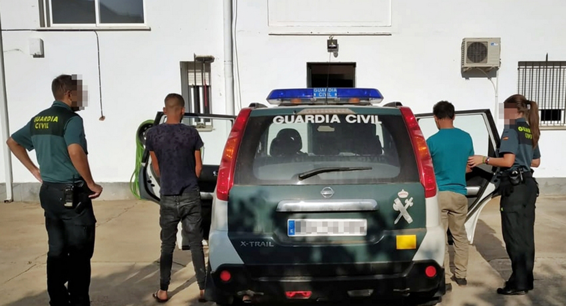 Detienen a dos portugueses por cuatro robos en casas de campo en Arroyo de San Serván