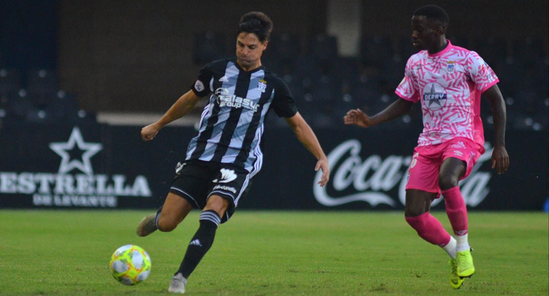 El CD. Badajoz y el FC. Cartagena firman tablas en el primer partido de la temporada