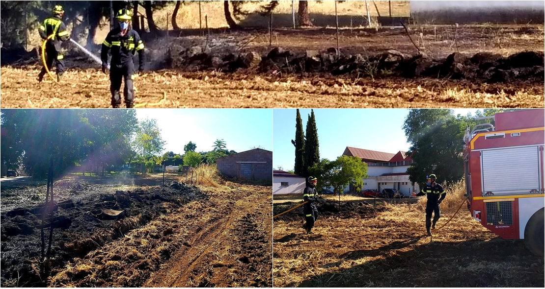 Los bomberos actúan en un incendio cercano a la Piscina de Fregenal