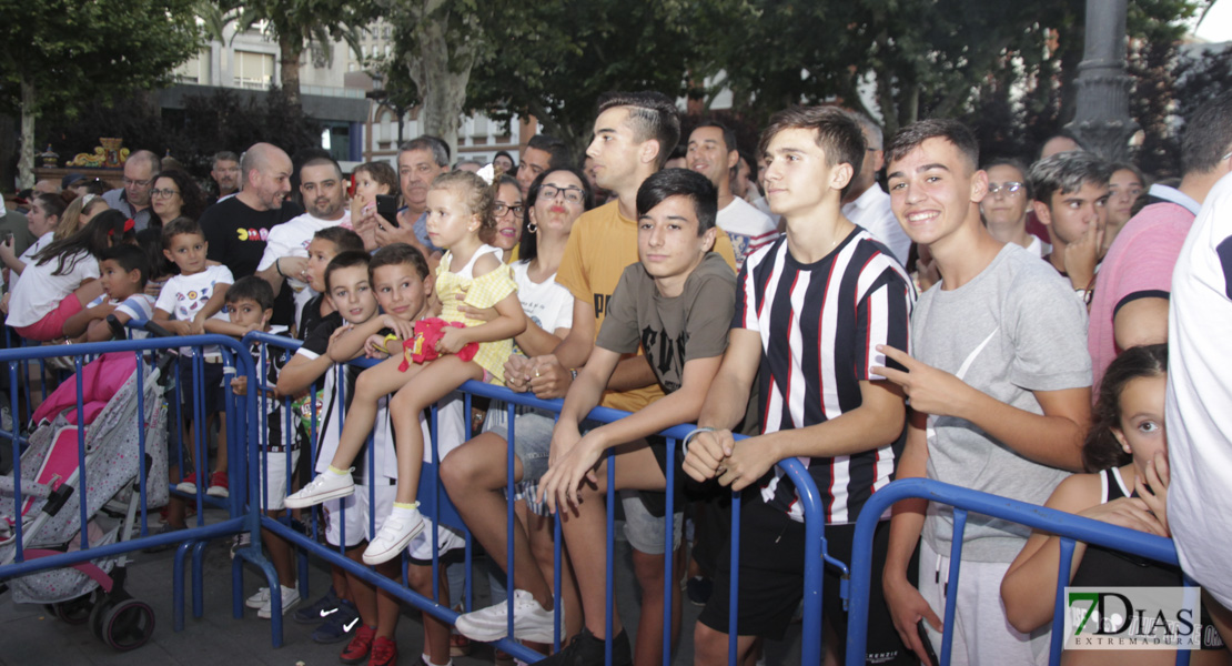 Imágenes de la presentación de las equipaciones del CD. Badajoz