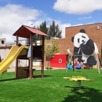 La Antigua, La Corchera y Bodegones estrenan nuevos parques infantiles