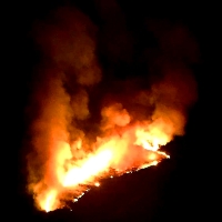 Nuevo incendio forestal la pasada noche en la sierra de Guijo de Santa Bárbara