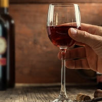 La nueva campaña vitivinícola: altas existencias y bajos precios en los vinos