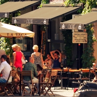 ¿Cuáles provincias gastan más en comer fuera de casa? ¿Y en Extremadura?