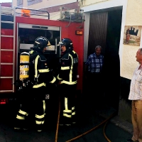 Un incendio en un taller de alfarería obliga a intervenir a varios parques del CPEI