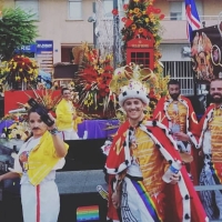 Achikitú lleva la música y el color del Carnaval pacense a Francia