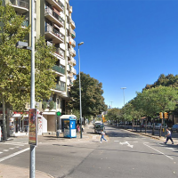 Un hombre pierde el control de su coche y atropella a 10 personas en la terraza de un bar