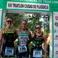 Reguero y Clavería, grandes dominadores del XII Triatlón Ciudad de Plasencia