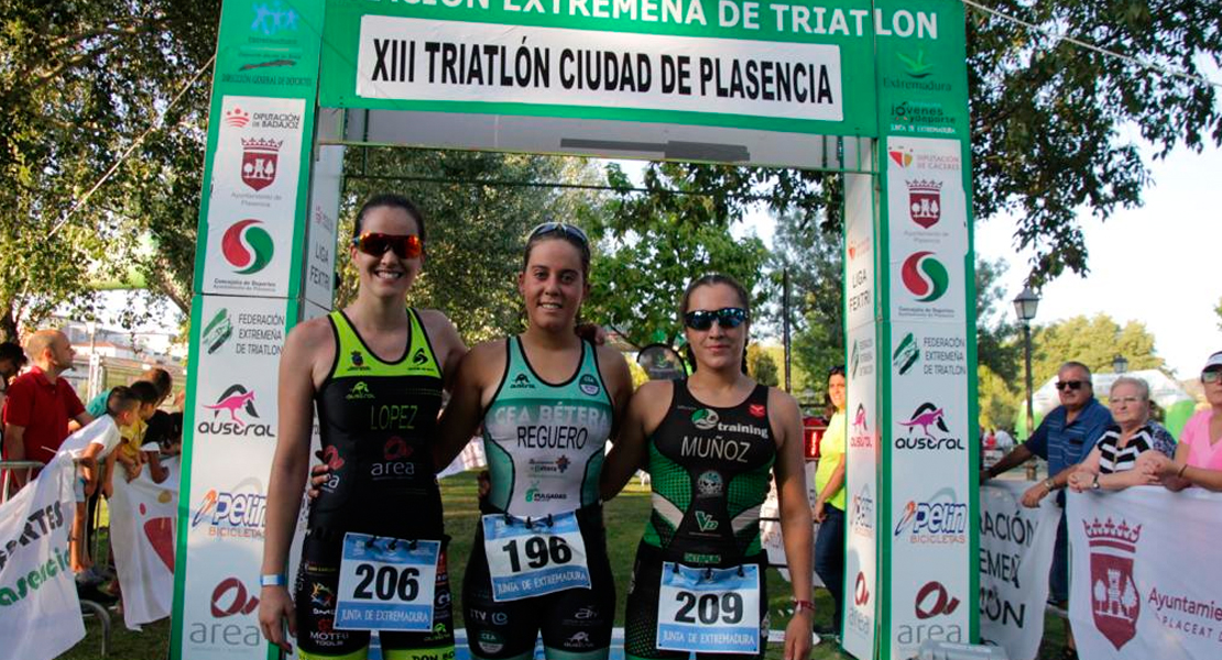 Reguero y Clavería, grandes dominadores del XII Triatlón Ciudad de Plasencia