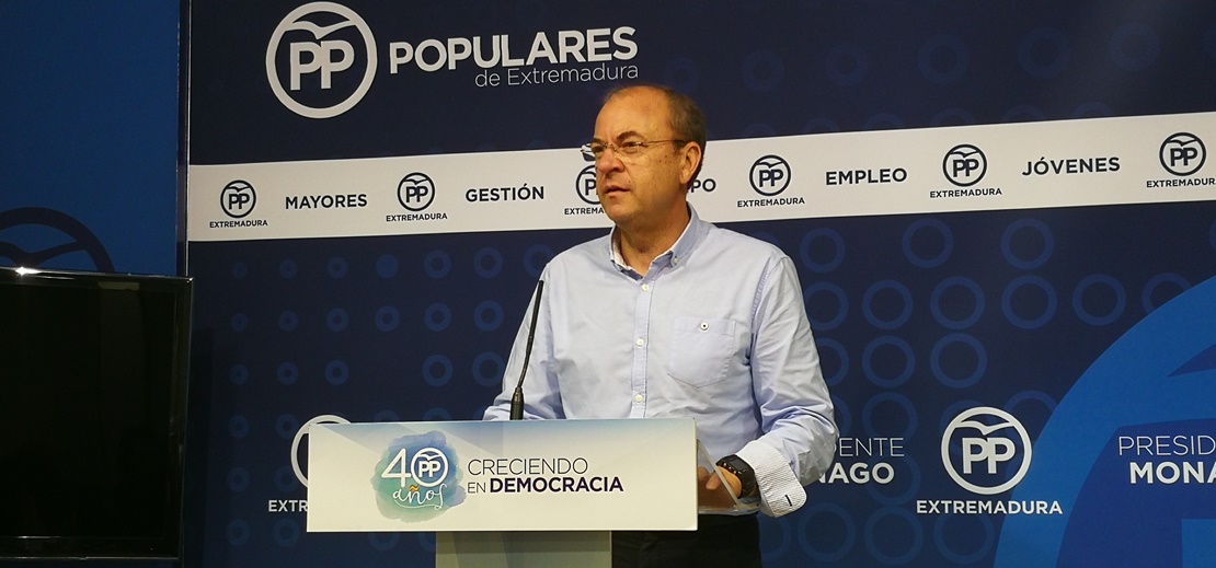 Monago a Vara: “Menos fotos y más actuación ante el bloqueo de la financiación local”