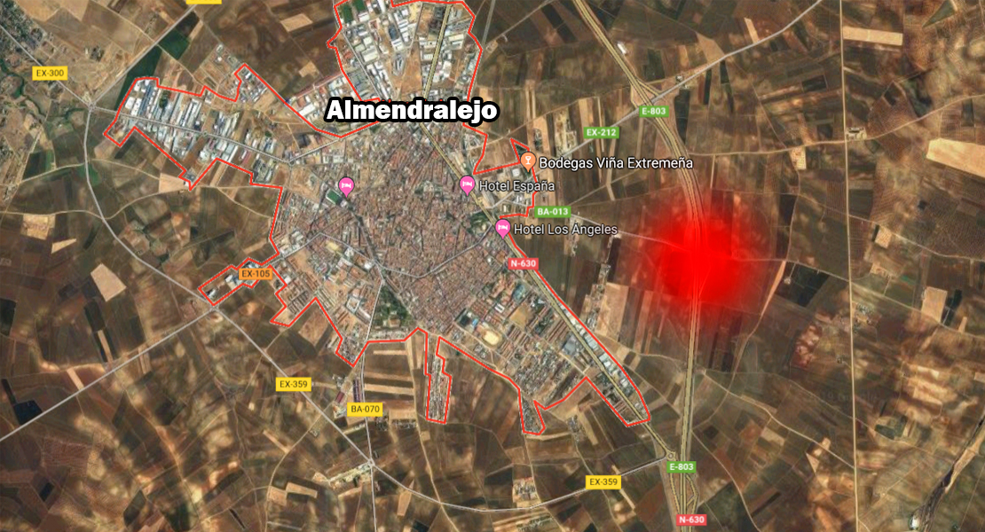 Dos heridos son trasladados al hospital tras un accidente de moto de la A-66 a la altura de Almendralejo