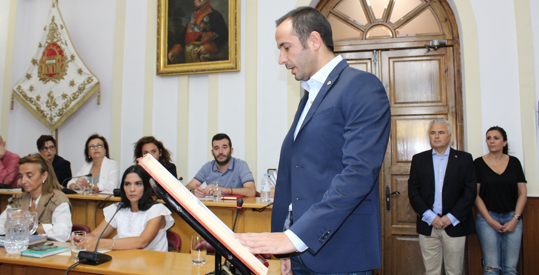 Manuel Jesús Martínez toma posesión como concejal del Ayuntamiento de Mérida