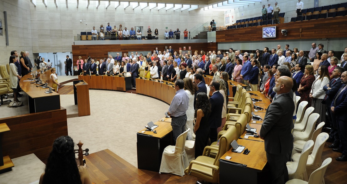 Extremadura recuerda a las víctimas del terrorismo