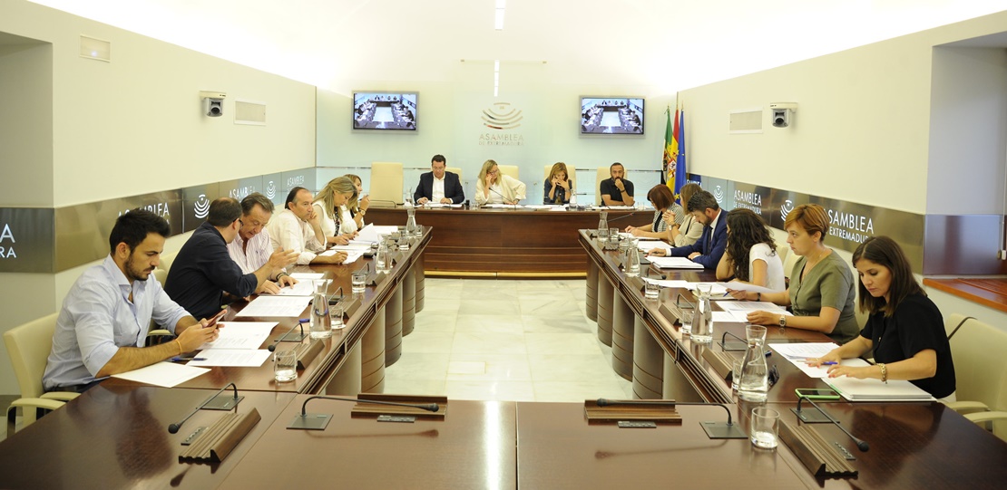 PSOE rechaza crear una comisión sobre la Despoblación en la Asamblea