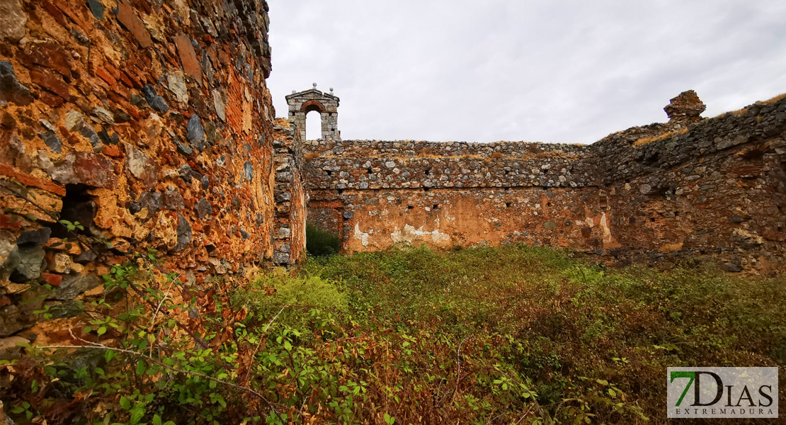 Convento franciscano de Santa María de Jesús en Salvatierra de los Barros