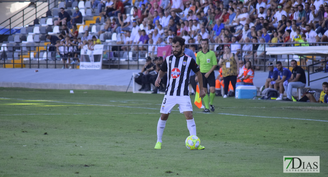 Imágenes del CD. Badajoz 1 - 2 San Fernando