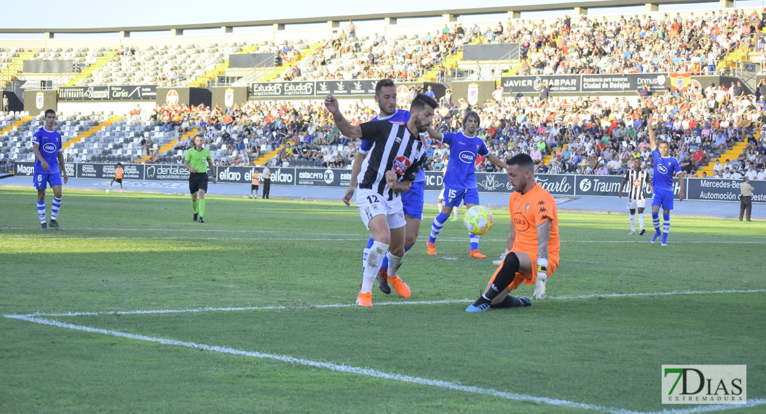 Imágenes del CD. Badajoz 1 - 2 San Fernando