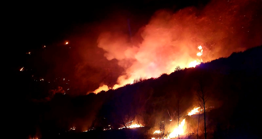 Un incendio afecta a Collado de La Vera (Cáceres)