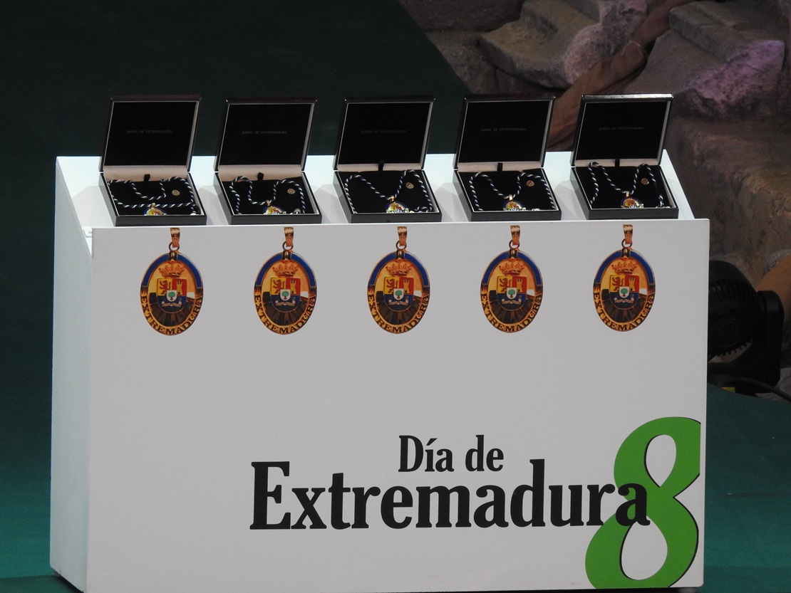 Imágenes del acto de entrega de las Medallas de Extremadura 2019