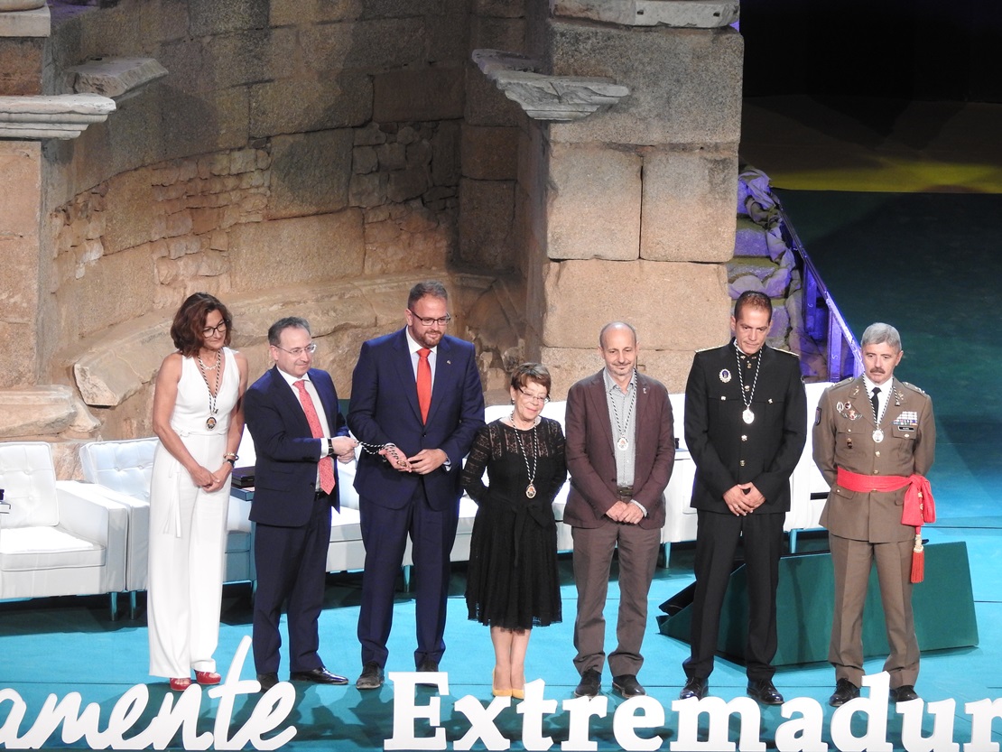 Imágenes del acto de entrega de las Medallas de Extremadura 2019