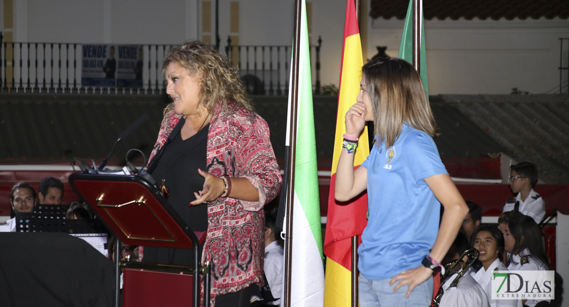 Imágenes del acto inaugural del V Torneo de fútbol infantil Ciudad de Talavera la Real