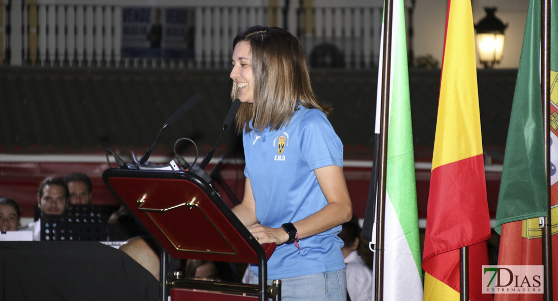 Imágenes del acto inaugural del V Torneo de fútbol infantil Ciudad de Talavera la Real