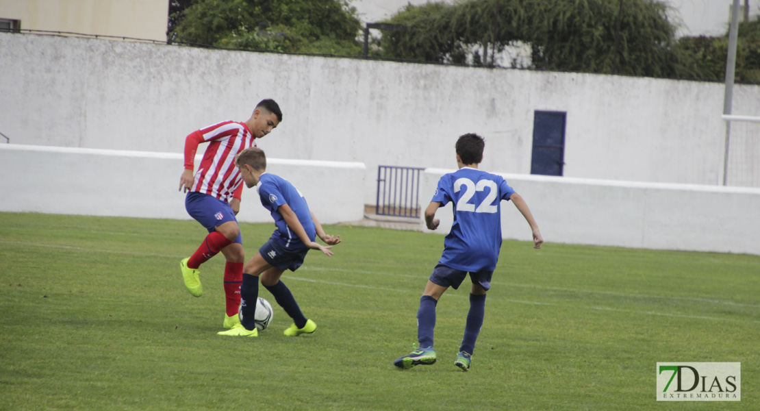 Imágenes de la 1ª jornada del V Torneo Internacional de fútbol infantil Ciudad de Talavera la Real