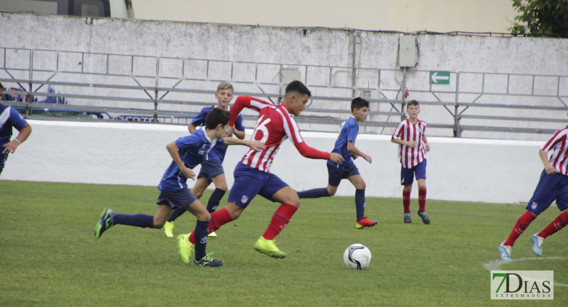 Imágenes de la 1ª jornada del V Torneo Internacional de fútbol infantil Ciudad de Talavera la Real