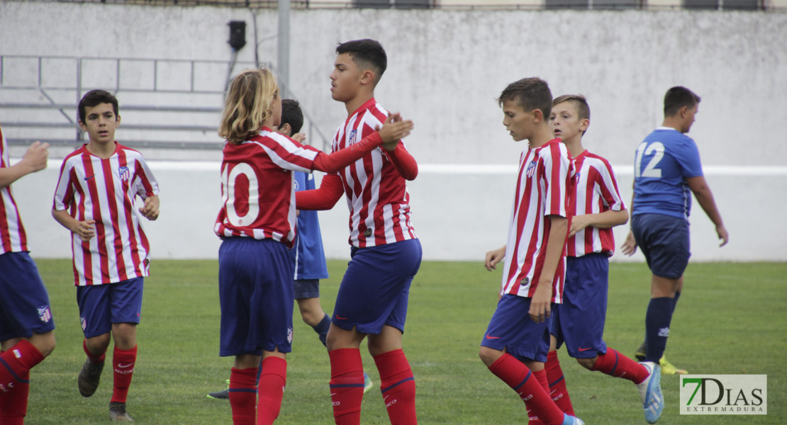 Imágenes de la 1ª jornada del V Torneo Internacional de fútbol infantil Ciudad de Talavera la Real