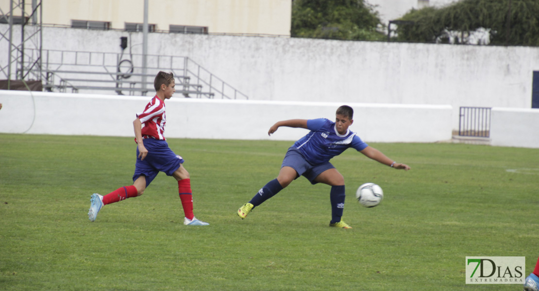 Imágenes de la 1ª jornada del V Torneo Internacional de fútbol infantil Ciudad de Talavera la Real