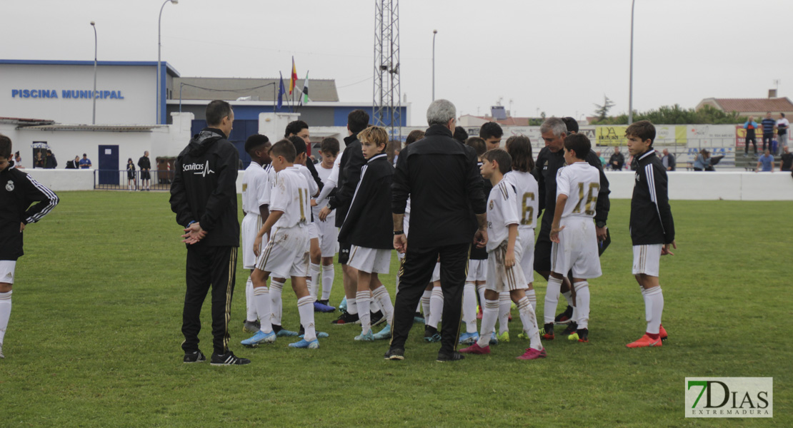 Imágenes de la 1ª jornada del V Torneo Internacional de fútbol infantil Ciudad de Talavera la Real