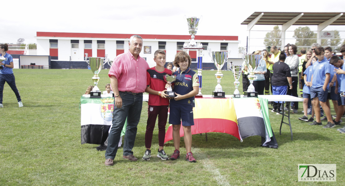 Imágenes del último día del V Torneo Internacional de fútbol infantil Ciudad de Talavera