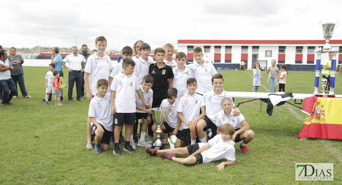 Imágenes del último día del V Torneo Internacional de fútbol infantil Ciudad de Talavera