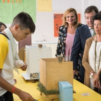 La Reina Letizia inaugura el curso escolar en Torrejoncillo (CC)