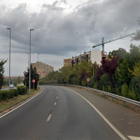 Herido en Cáceres tras caerse de su moto