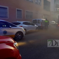 Una columna de humo alerta a los vecinos de un edificio en San Roque (Badajoz)