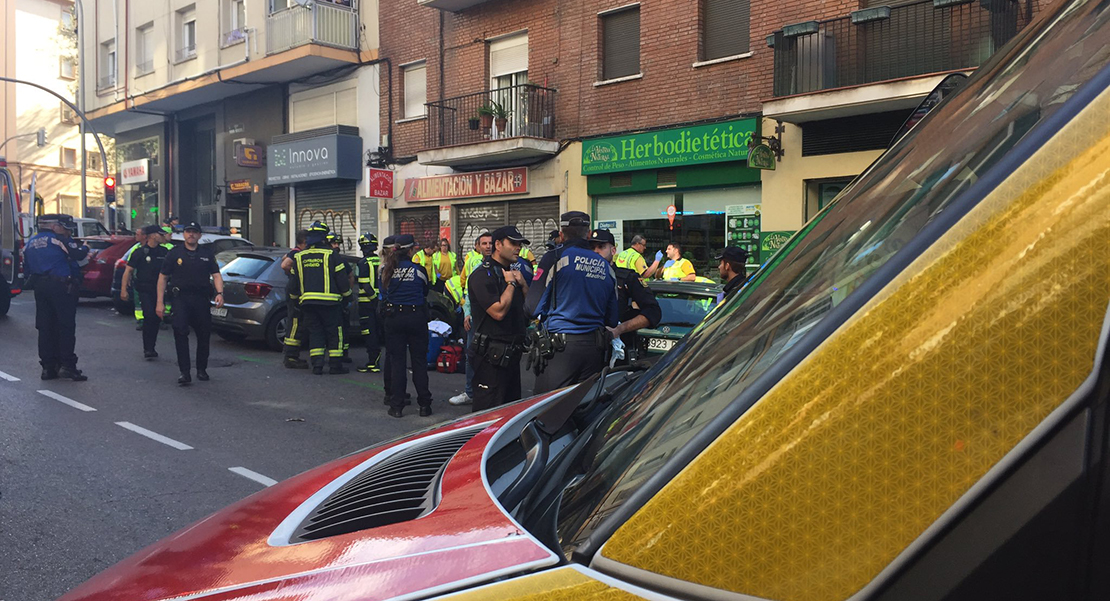 Detenida una mujer al tirarse desde un segundo piso con su hija de dos años en Madrid