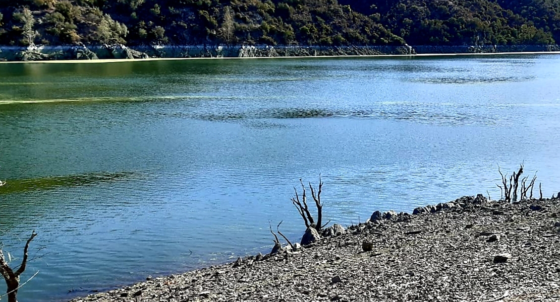 El bajo cauce del Tajo deja visibles algunas estructuras antiguas