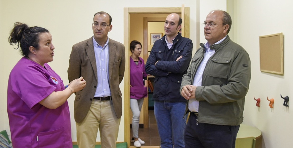 El PP denuncia el “recorte” en la jornada de los ATES-Cuidadores en centros educativos