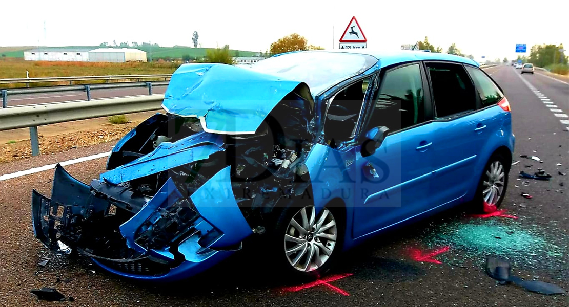 Colisiona contra la Guardia Civil en la autovía A-5